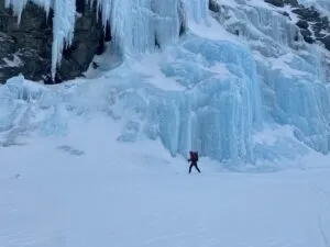 Off-track skiing
