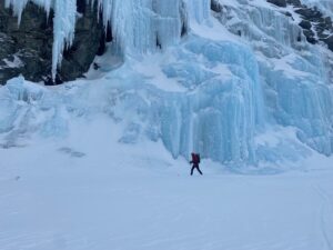 Off-track skiing