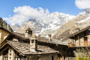Courmayeur Town