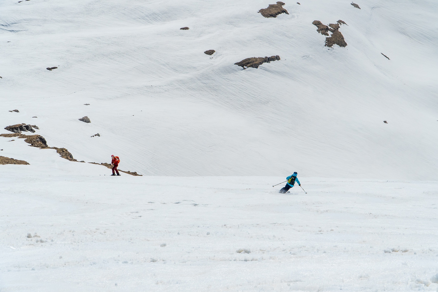 Women skiing together on the Women's Off Piste Week